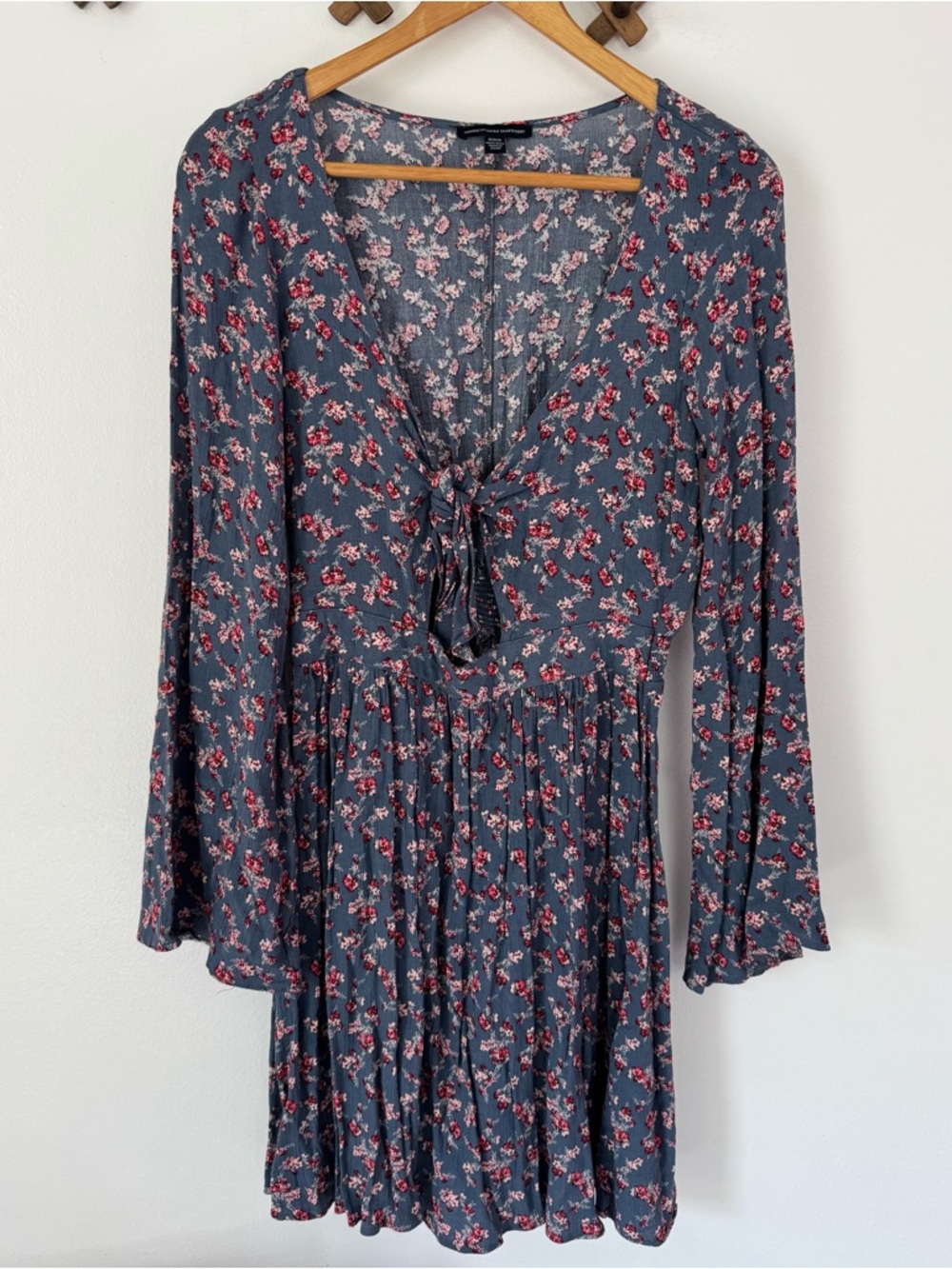 American Eagle Outfitters Floral Tie-Front Long Sleeve Dress